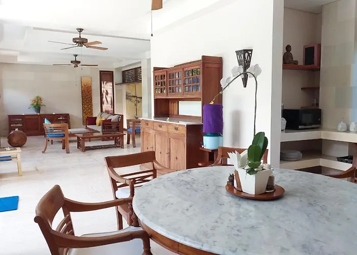 Rumah Isah Villa *