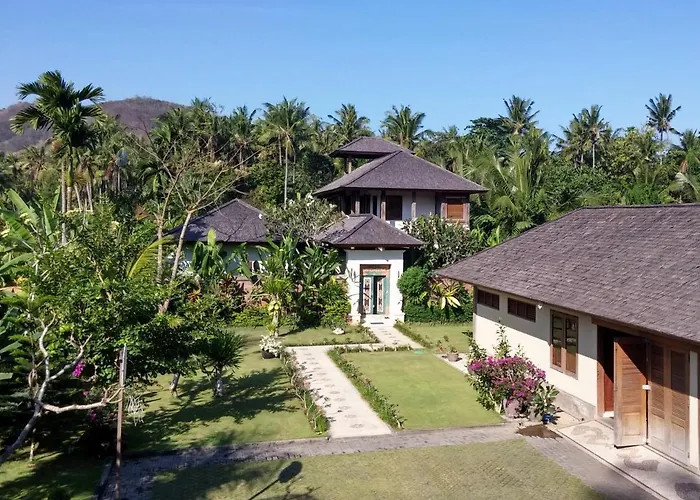 Rumah Isah Villa *